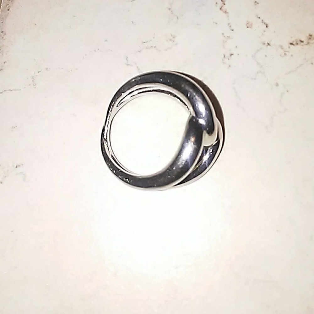 Michael Kors knotted ring - Picture 2 of 4